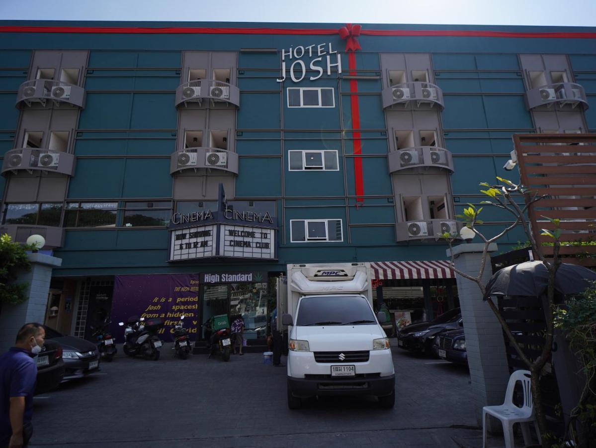 Josh Hotel Bangkok Exterior photo